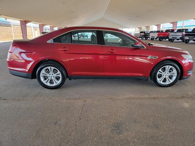 2016 Ford Taurus — interior view